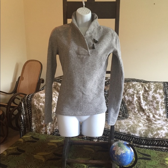 The North Face Jackets & Blazers - North Face Crescent Pullover